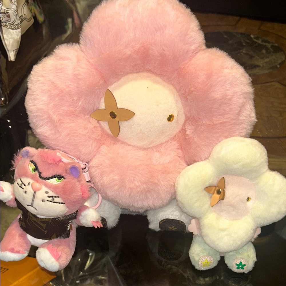 Pink and Cream Plush Flower Set